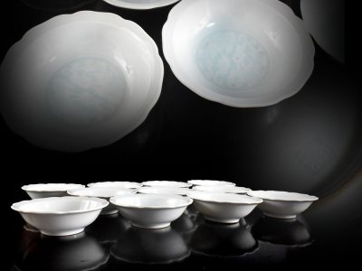 【雲】某有名収集家買取品 青白磁 花唐草図 輪花鉢11客 古美術品(快山窯 懐石料理道具)Y7689 LTcfdh