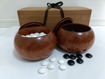 ☆彡美品◇日向特産 本蛤 碁石 (スワブテ貝碁石) ３２号『雪印』 /★懐志印 花梨超特大碁笥 / 桐箱付き/ 日向産