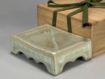 UD04-3 韓国青磁　書道具　文房具　白象嵌硯　三和青磁　朝鮮美術　時代物　古硯　美品