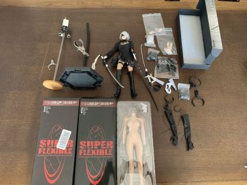 NieR:Automata 2B SUPER DUCK 1/6 SUPER FLEXIBLE シームレス ボディ ニーアオートマタ フィギュア