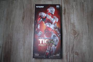 フィグゼロ ULTRAMAN SUIT TIGA POWER TYPE ウルトラマン スーツ ティガ パワータイプ 1/6 アクションフィギュア 中古美品 スリーゼロ