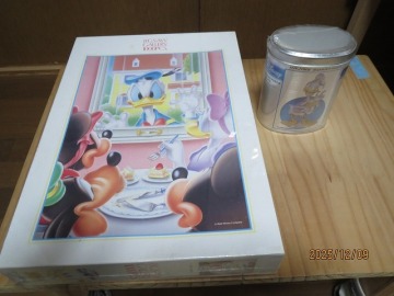 現状品　訳あり未開封品　ディズニー　ジグソーパズル &times; 2　1000ピース・108ピース　外箱潰れ・汚れあり