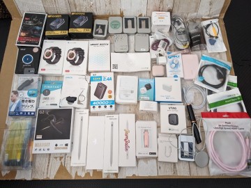 ◎0712u0501　家電 小家電 PC周辺機器 スマートウォッチ USBメモリ ケーブル類 まとめ まとめて 動作未確認 大量 ジャンク　※同梱不可