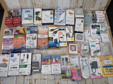 ◎0712u0517　家電 小家電 PC周辺機器 イヤホン ハンズフリー 充電器 ケーブル類 まとめ まとめて 動作未確認 大量 ジャンク　※同梱不可