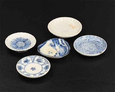 【永】c149【兵庫県の図書館や博物館の館長を歴任された歴史研究家遺族委託品】江戸時代　古伊万里　豆皿いろいろ