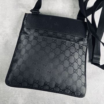 1円■超美品■グッチ GUCCI■ショルダーバッグ サコッシュ GGキャンバス 斜め掛け 黒 メンズ レザー&times;キャンバス クロスボディ