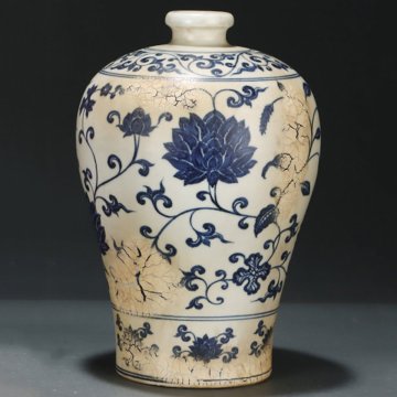 【安】明時代 青花纏枝蓮紋梅瓶 共箱 唐瓷 染付 古陶瓷 古美味 中国古美術 古董品 276