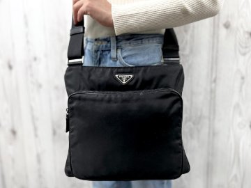 極美品 PRADA プラダ テスート ショルダーバッグ バッグ ナイロン&times;サフィアーノレザー 黒 メンズ 93054