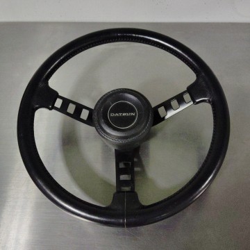 ダットサン コンペ ハンドル