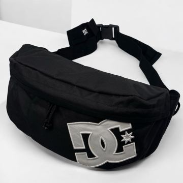 DC ディーシー メンズ ウエストポーチ ショルダーバッグ ボディバッグ ウエストバッグ ブラック 黒 ナイロン 肩掛け 斜め掛け ロゴプリント