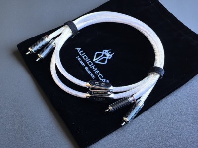 【高級銀線★カーボンRCAプラグ仕様】AUDIOMECA MUSIC BRIDGE SW-1290 RCAケーブル 1.0mペア／透明感ある高音質モデル