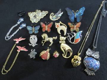 ＊100円～【大量】アニマルモチーフ アクセサリー ネックレス/ブローチ/ピンバッジ/ピンブローチ/指輪 19点セット 亀/猫/蝶/鳥/馬＊M-90