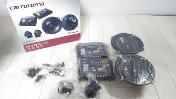未使用 カロッツェリア carrozzeria TS-V172A　ネットワーク　スピーカー17cm　ツィーター　セパレート2ウェイ CA25