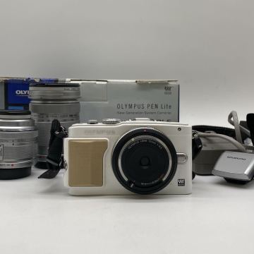 ＄【売り切り】オリンパス ミラーレス一眼カメラ OLYMPUS PEN Lite E-PL5/15mm f8.0/M.ZUIKO DIGITAL 14-42mm f3.5-5.6/40-150mm f4-5.6