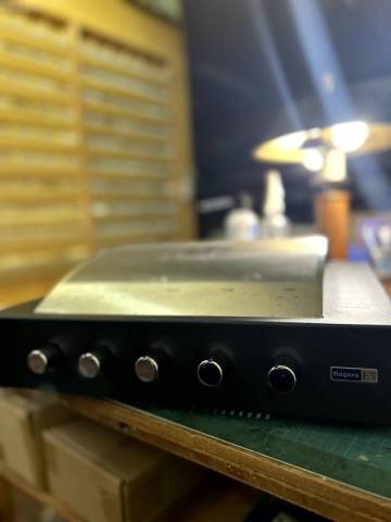 Rogers E20a プリメインアンプ メンテ済 動作OK 100V 50/60Hz 予備球付 ★激安出品★ 検）Sonus Faber B&W KEF Focal Dynaudio 