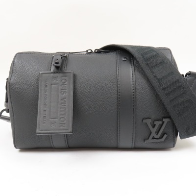 204476★1円スタート★LOUIS VUITTON ルイヴィトン 新品同様美品 現行 シティキーポル RFID LVロゴ アエログラム ショルダーバッグ