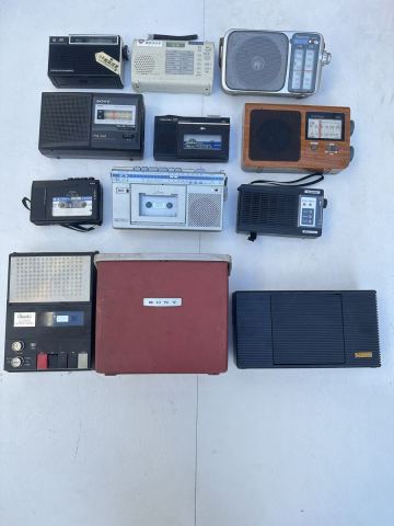 ラジオ ラジカセ カセットプレーヤー12台まとめて売る