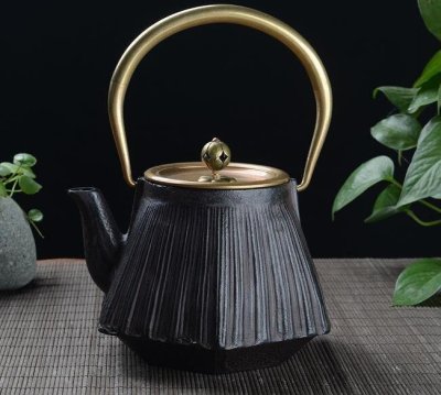 美品☆職人手作り鉄器 老鉄瓶 壺 鉄やかん 鉄分補給 鉄びん★1300ml