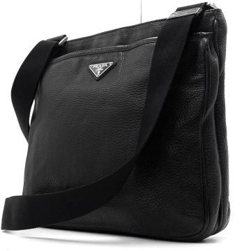 美品● PRADA プラダ ショルダーバッグ サコッシュ ポシェット 斜め掛け クロスボディ 三角ロゴ ヴィッテロ ブラック レザー
