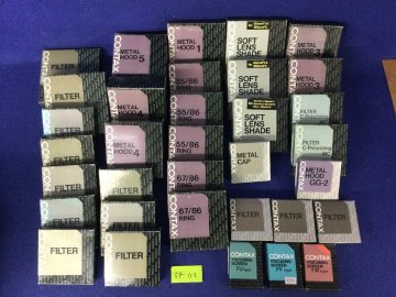 ★５４―１１２★レンズフィルターなど　CONTAX メタルフード/レンズシェード/メタルキャップ/フォーカシングスクリーン 等 大量まとめ[100