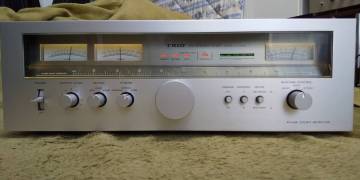 トリオ　FMチューナー　KT-9900