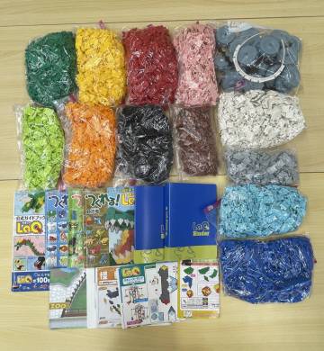 105 A-782/1円スタート!! 【ジャンク・現状品】 LAQ ラキュー まとめ売り ガイドブック付き 