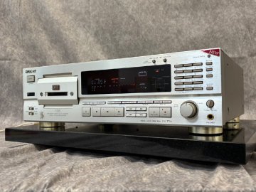 【 J 】3478 SONY DTC-77ES　DATデッキ　ソニー　3143546