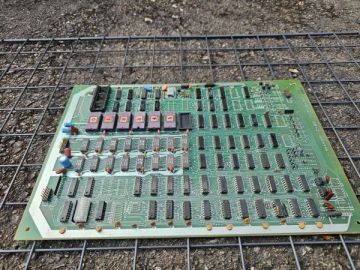 ★☆1円スタート！通電確認できないためジャンク！　コインゲーム機 基板 ☆★