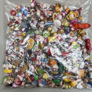 ② サンリオ ハローキティ ご当地キティ ストラップ キーフォルダ 大量 200点以上 まとめて