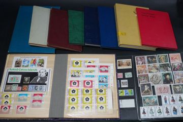 (658)外国切手アルバム9冊大量!約1653枚未使用多数小型シート切手帳アセンション島フランスイギリス領英領ソビエトスペイン台湾使用済み