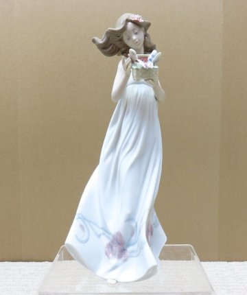 中古 LLADR リヤドロ 陶器 人形 「私の宝物」Tesoros del aire Butterfly treasures フィギュリン 少女 女の子 置物 蝶 花