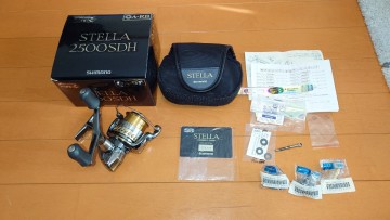 超美品　希少　シマノ 04ステラ 2500SDH STELLA　SHIMANO　付属品　予備部品付き