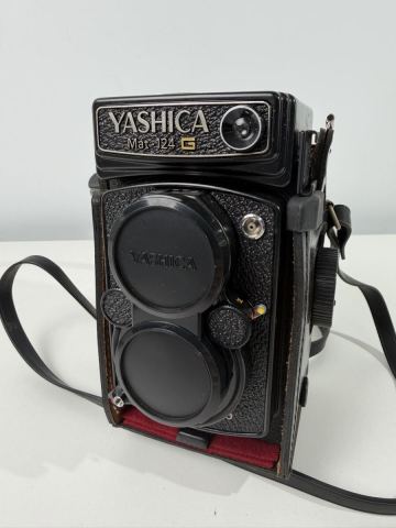 【1/20EL】 YASHICA ヤシカ Mat-124G 二眼レフカメラ ジャンク