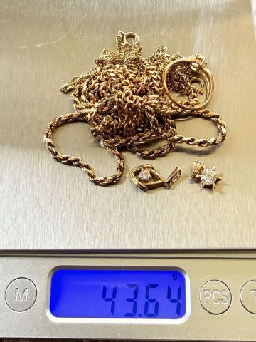 ★k18/750刻印 ネックレス3本＆ペントップ2個＆リング1個(サイズ不明)全部まとめて★引き輪磁気反応あり★