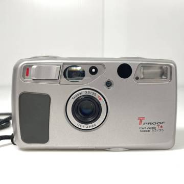 2512M1110 KYOCERA 京セラ コンパクトカメラ TPROOF CarlZeiss カールツァイス Tessar 3.5/35 フィルムカメラ 通電確認済