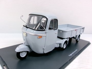 シュコー 1/18 Piaggio Ape Pentaro 1964 グレー (3242-536)
