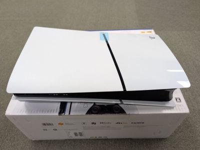 未使用 SONY PlayStation 5 CFI-2000A01 [1TB] ディスクドライブ搭載モデル プレイステーション5 PS5