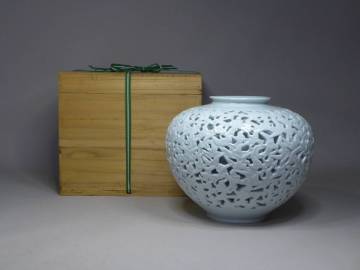 韓国美術　韓国人間国宝 申相浩『白磁二重透彫群鶴文大壺』釜谷陶房　共箱　本物保証品