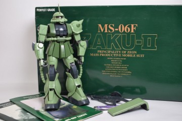 BANDAI バンダイ PG パーフェクトグレード 1/60 量産型 ザクⅡ 元箱付 機動戦士ガンダム プラモデル ガンプラ 玩具 おもちゃ RS-300K/634