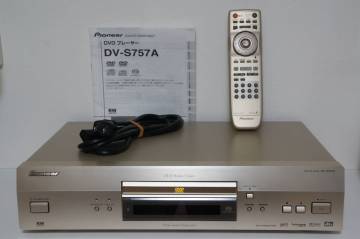 【即決・送料無料】Pioneer DV-S757A パイオニアの名機 SACD/DVD-Audio対応 高音質・高画質 CD/DVDプレーヤー 専用リモコン VXX2838 付属