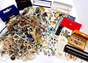 総重量約10kg以上 シルバー・純銀・パール・アクセサリー ・ネックレス ・リング・指輪 ・カメオ・イミテーション ・遺品整理 