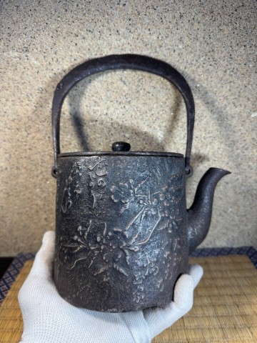 砂鉄　古砂鉄　有阪　有坂　明治時代　鉄瓶　南部鉄瓶　検索(小泉　高橋万治)