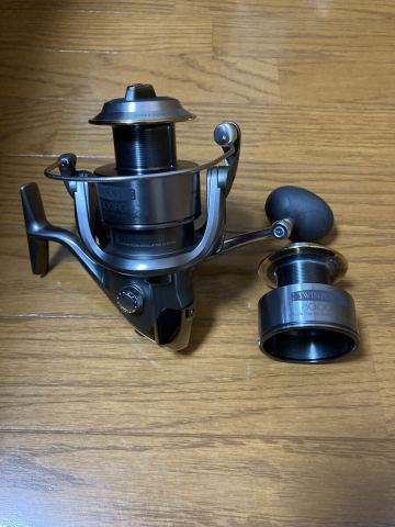 シマノ SHIMANO 02ツインパワー8000PG 予備スプール付き　中古　ジギング　