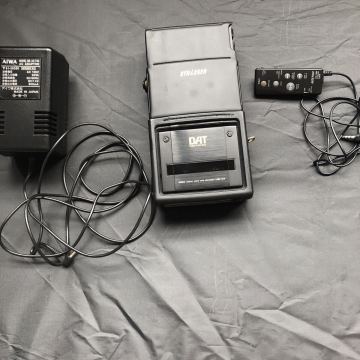 美品：AIWA：HD-X1：テープ走行しますが：クロネコヤマト宅急便着払い