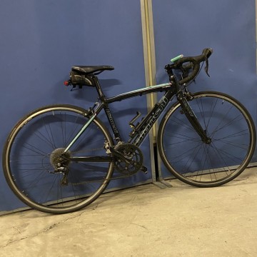 Bianchi ビアンキ ロードバイク DAMA BIANCA Via nirone7 SORA ダーマビアンカ ヴィアニローネ 18段変速 700&times;25c キャットアイ付属品多数