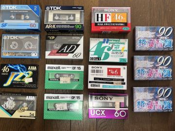 カセットテープ 未開封18本　長期保管品です