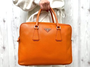 極美品 PRADA プラダ ビジネスバッグ トートバッグ ハンドバッグ バッグ サフィアーノレザー オレンジ A4可 メンズ 94412Y
