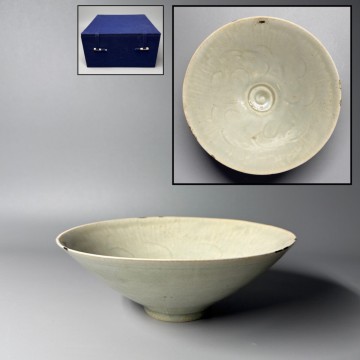 中国美術 宋 明時代 定窯青白磁雲文刻茶碗 古賞物 茶道具時代物