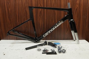 □□CANNONDALE キャノンデール SUPERSIX EVO3 カーボンフレーム サイズ54 2025年 美品