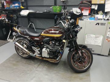 カワサキ kawasaki Z900RS 2025モデル キャンディトーンレッド 走行1600km 極上カスタム車両 Z1スタイル 改造費250万円オーバー 惜別☆